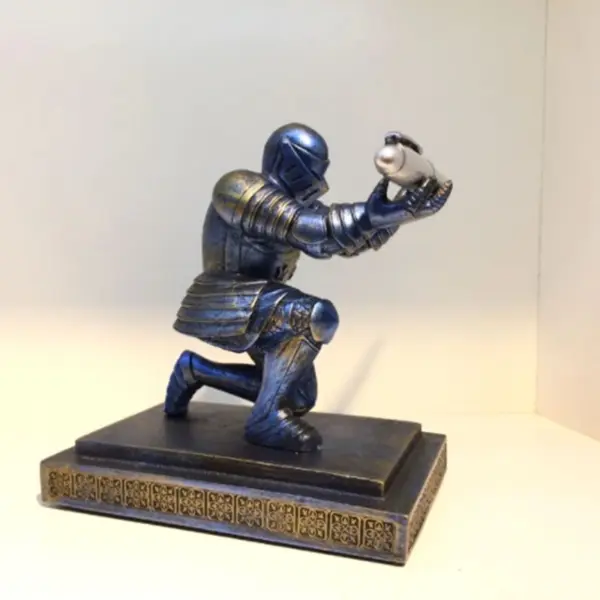 Knight Pen Holder