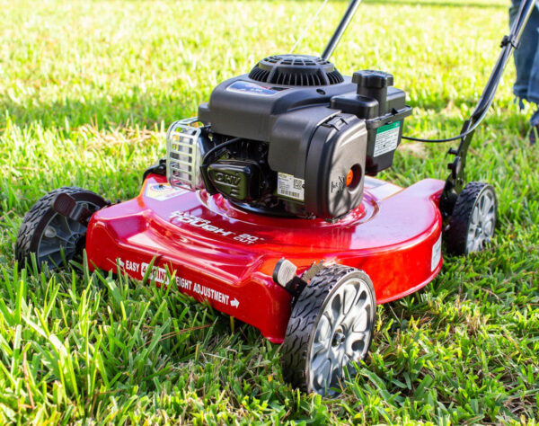 258E9826-1167-1E4A-F1F7-2600688501BA.jpg 20-Inch 125Cc Gas Push Mower with Briggs & Stratton Engine