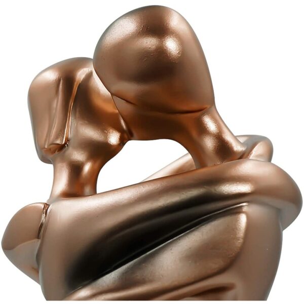 26c90802a1c924ef1ced3b6ad6cd5046.jpg Romantic abstract passion hug kiss affectionate couple statue