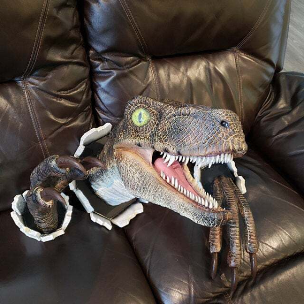 37983583b81a55107dc698b17431b2c0.png Wall Bursting Velociraptor Decorations