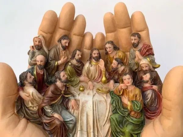 48aa50fef520f1ea15da6869a2291cc0.webp The Last Supper Statue