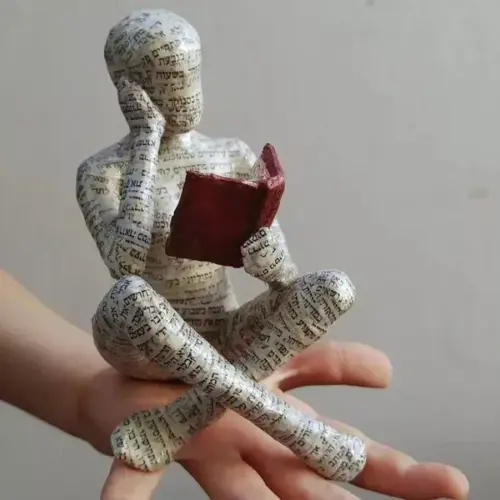 Reading Woman Resin Statue|Pulp Woman Reading Resin Bookshelf Decor