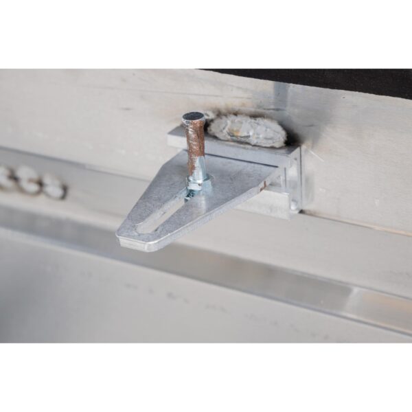 C076DEC6-C865-2AF0-66ED-95A14385435A.jpg Better Built 70 Crown Series Low Profile Crossover Truck Tool Box