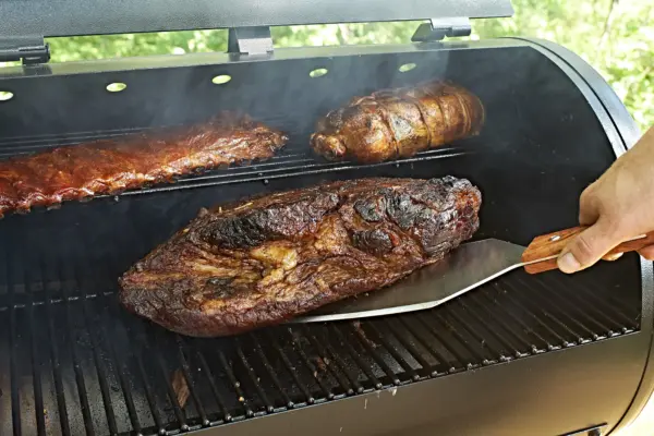 DA852982-23A4-9BCE-39D4-A40F89F7CAEE.webp Pit Boss 700FB Wood Fired Pellet Grill with Flame Broiler. 700 Sq. In. Cooking Space