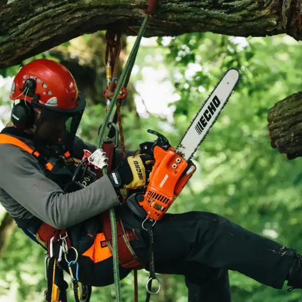 EFEC9F27-9EED-E1AF-3E7A-6DF4AFE25273.webp CS-271T-12 12 in. 26.9 cc Gas 2-Stroke Cycle Chainsaw with Top Handle