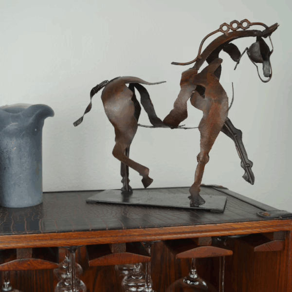 bb4286007ee2f98538b25a221862eda9.png Horse sculpture "Adonis"