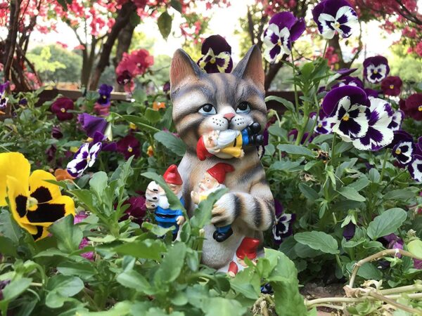 cfba5572e1d76f9d3b6b0e451f220ad6.jpg Cat Eating Gnomes Statue